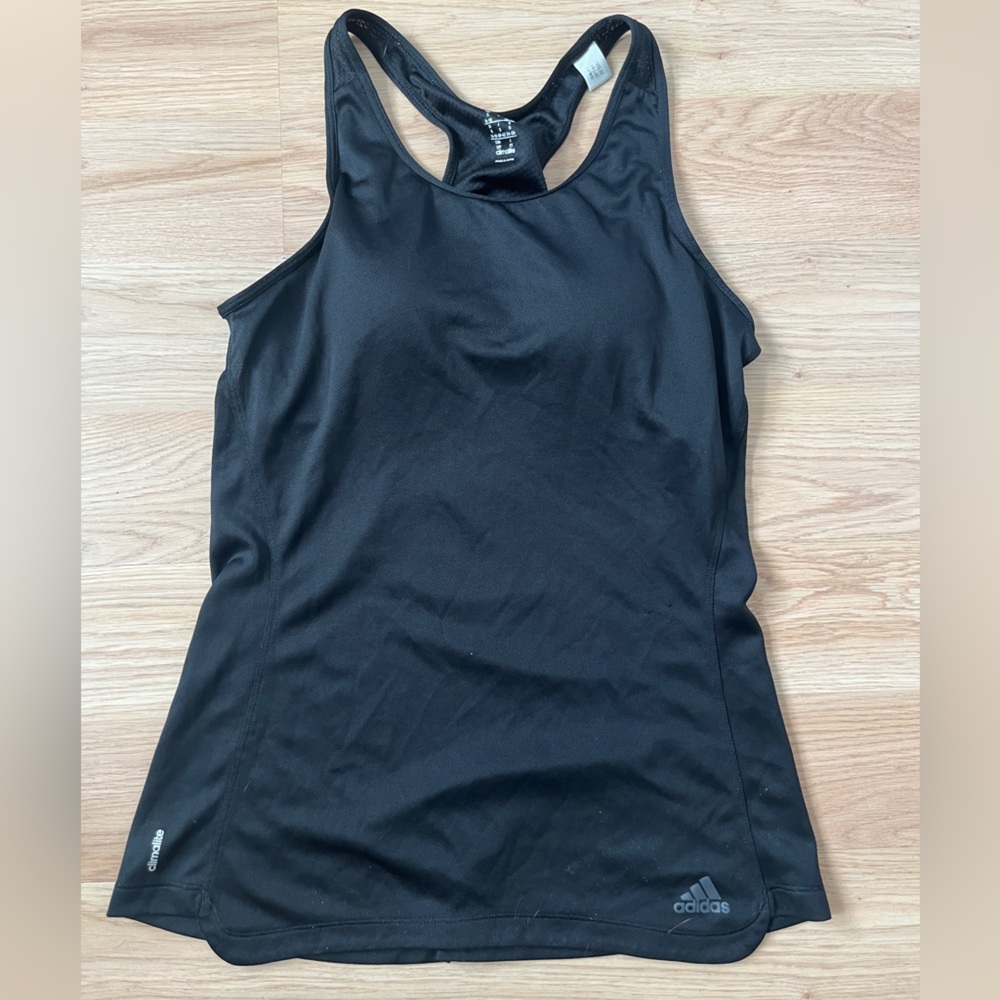 Workout tank top with built in padded bra